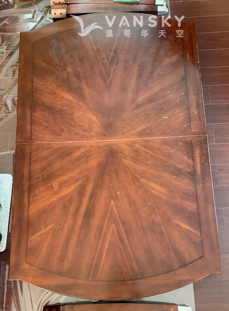 260525185442_dining table.jpeg